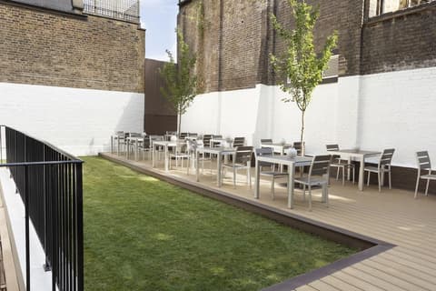 The 55 by Le Mirage, Garden