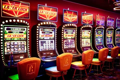 Harbor Hotel & Casino Curacao, Casino