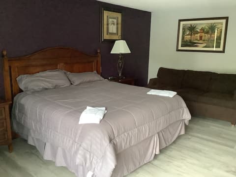 Heritage Park Inn, Room