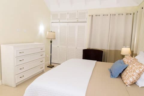 Villas Richmond Estate, Room