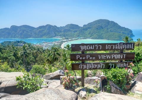 Phi Phi Ba Kao Bay Resort, Beach