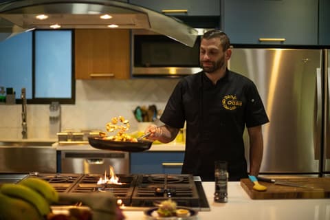 Oasis Diverse Adult Retreat., Restaurant