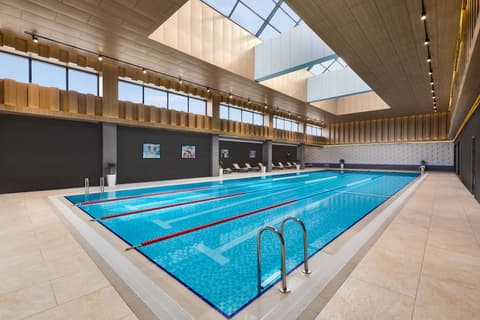 Wyndham Garden Baku, Indoor pool