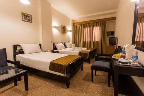 Cleopatra Hotel, Room