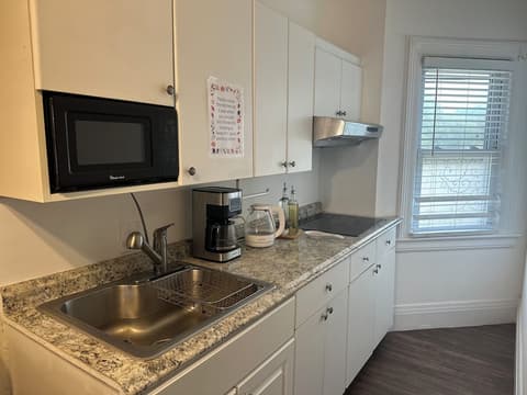 Cozy Private Share Room, Shared kitchen