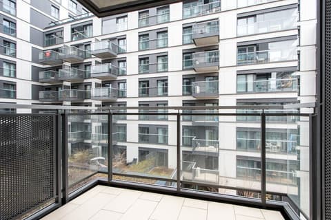 Warsaw Night Apartments MennicaResidence, Balcony