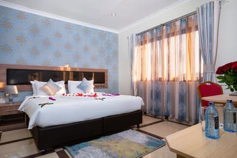 West Lerruat Hotel, Room