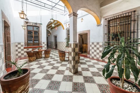 Hotel Meson de Isabel, Interior detail