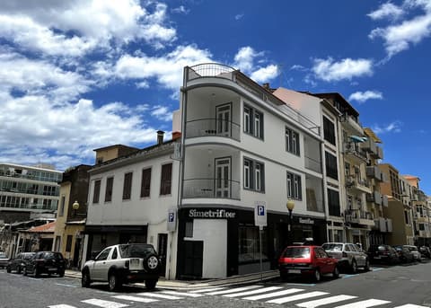 Vila Alegria, Exterior