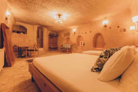 Pinhan Cave Suites, Room
