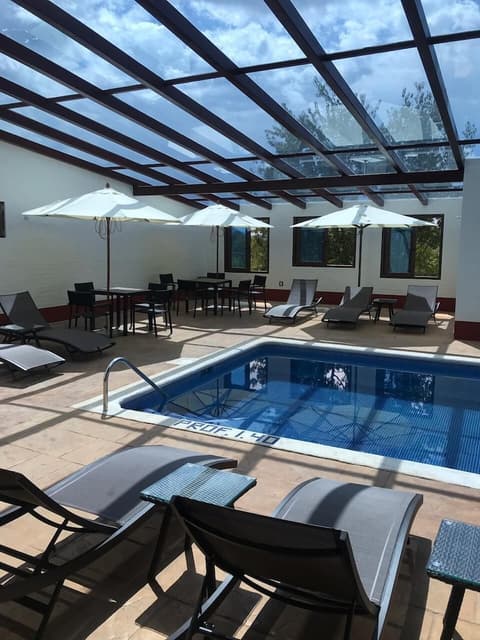 Mazzatl, Indoor pool