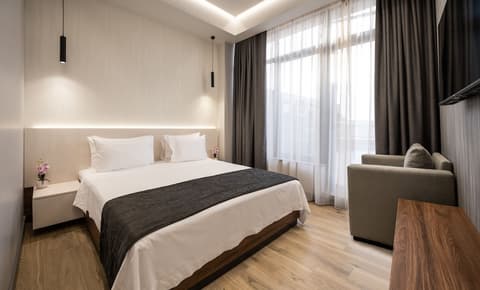 Hilltop North Avenue by Stellar Hotels, Room