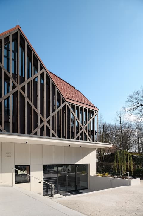 HOTEL ČAD, Front of property