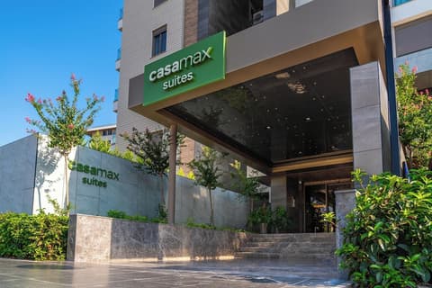 Casamax Suites, Property entrance