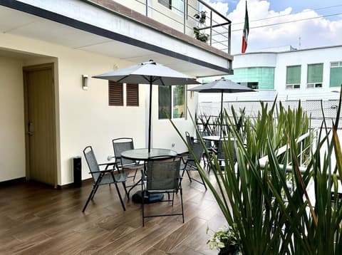 La Casa del Reloj - Zona de Hospitales, Terrace/patio