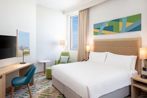 Holiday Inn Hotel & Suites Dubai Science Park by IHG, Room
