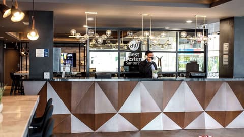 Best Western Santorin, Reception