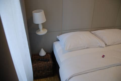 My Home in Vienna, Room