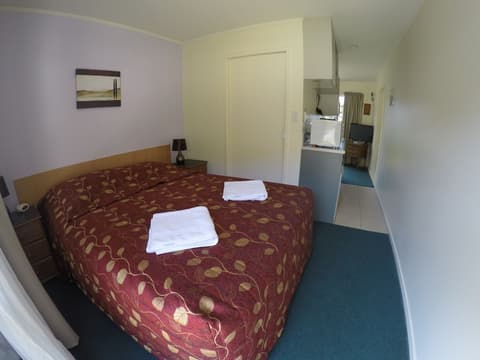 Bay Sands Seafront Studios, Room