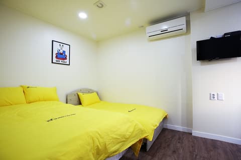 24 Guesthouse Myeongdong Avenue, Room