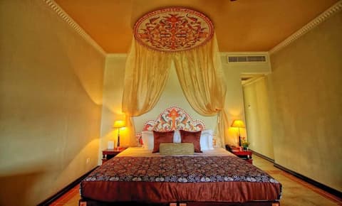 Thilanka Hotel, Room