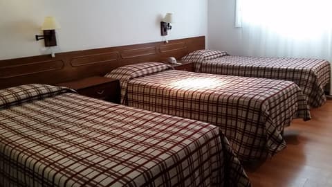 Hotel San Martín, Room