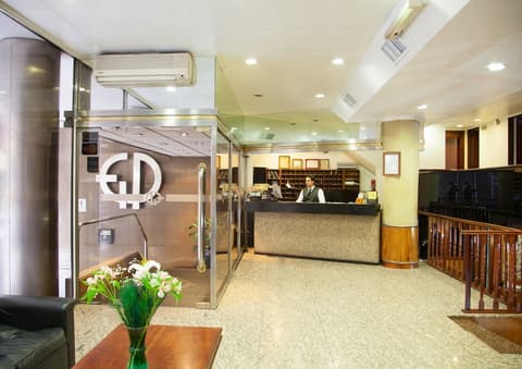 Esmeralda Palace Hotel, Reception