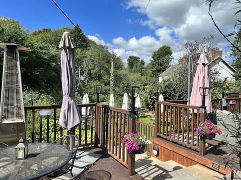 The Gower Hotel, Terrace/patio