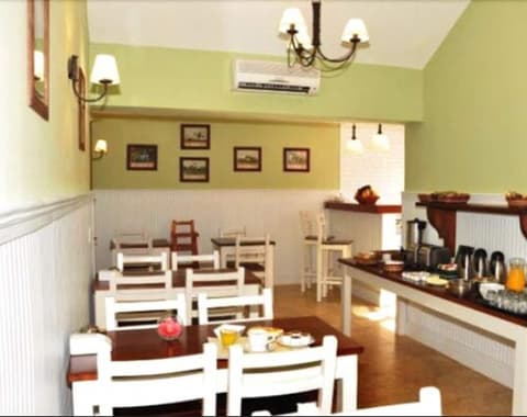 Hotel Ayres Colonia, 