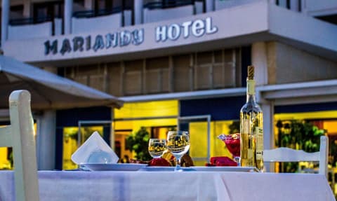 Mariandy Hotel, Food and drink