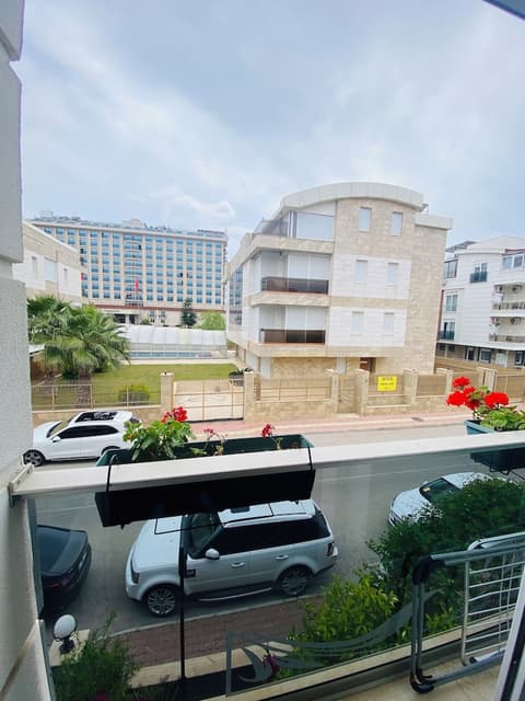 Royal Loft Suit, Room