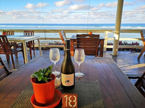 The Islander Hotel, Restaurant