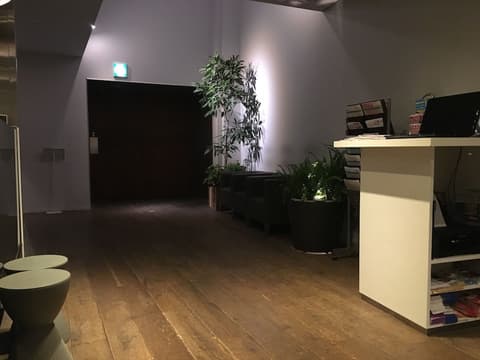 Shibuya Granbell hotel, Interior entrance