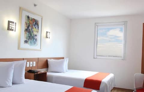 One Guadalajara Periférico Poniente, Room