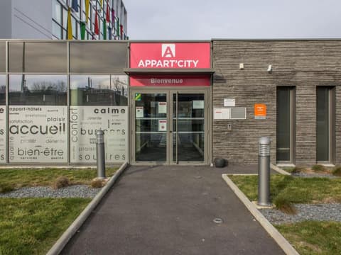 Appart'City Confort Rennes – Cesson Sévigné, Property entrance