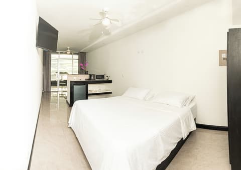 El Faro Containers Beach Hotel, Room