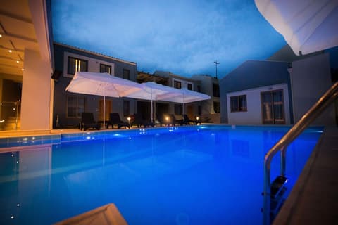 Mantinia Bay Hotel, Outdoor pool