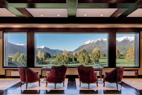 Arelauquen Lodge, A Tribute Portfolio Hotel, Lobby lounge