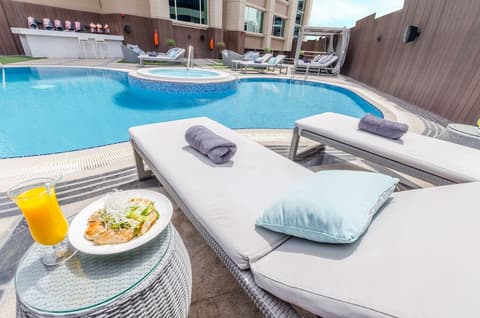 Somewhere Hotel Apartment, Pool