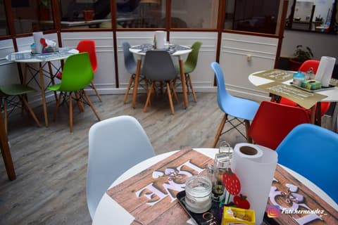 Hotel Casablanca, Front of property