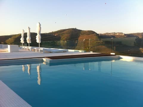 Quinta de Casaldronho Wine Hotel, Outdoor pool