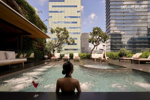 Silverland Sakyo Hotel & Spa, Rooftop pool