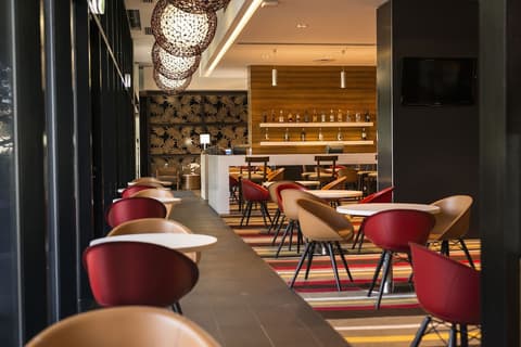 Holiday Inn Express Port Moresby by IHG, Restaurant