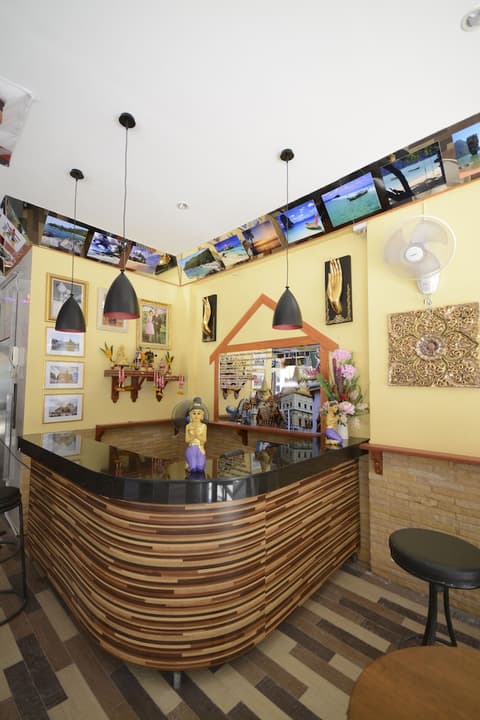 The Patong Center Hotel, Interior entrance