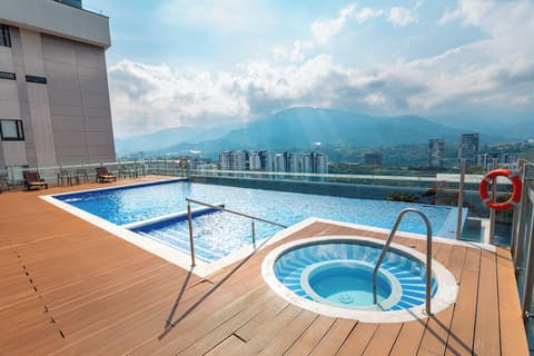 Hotel Mocawa Plaza Armenia, Pool