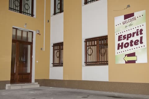 Esprit Hotel Budapest, Exterior