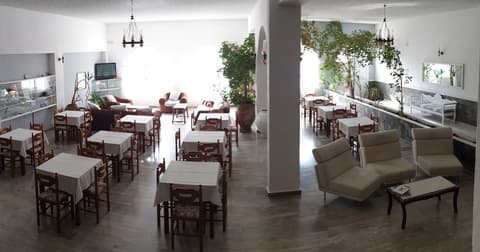 Porto Castello, Reception