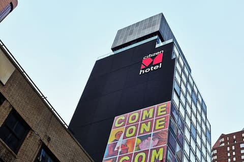citizenM New York Times Square, Exterior