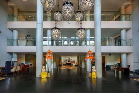 Hilton Garden Inn Bali Ngurah Rai Airport, Lobby