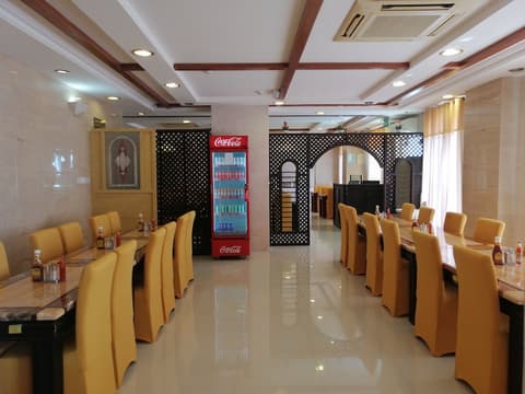 Nizwa Hotel Apartments, Restaurant